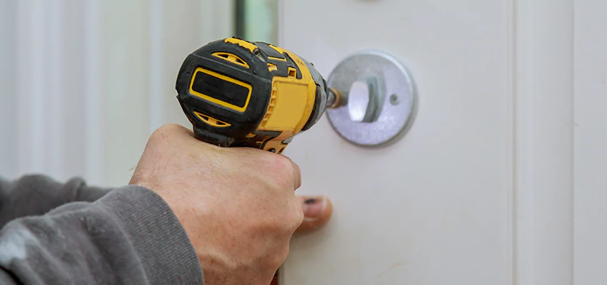 Street Locksmith For Smart Lock Repair in Novato, CA