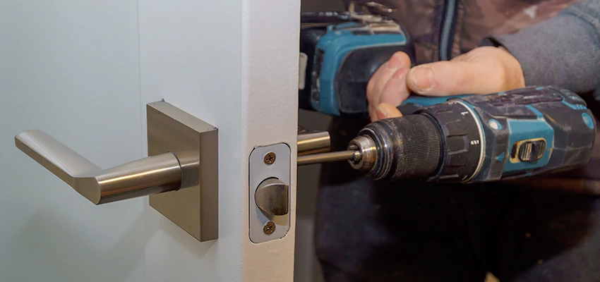 Broken Door Handle Lock Repair in Novato, California